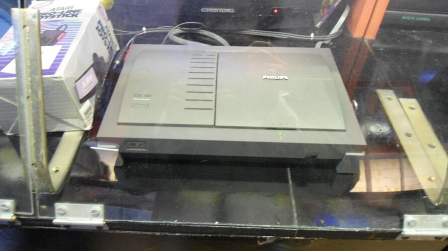 DSC00244 (1000 x 562).jpg