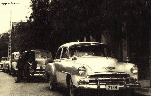 Athens_1950s_Taxis.jpg