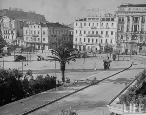 Syntagma Megaro Palli Dec. 1944.jpg