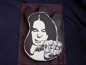 ozzy-cake.jpg