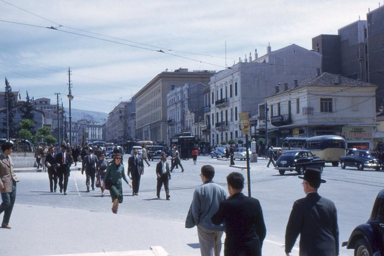 Πανεπιστημίου και Κοραή (1953).jpg