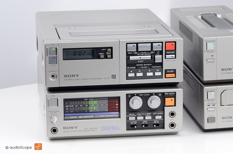 sony_pcm-sl_f1-2.jpg
