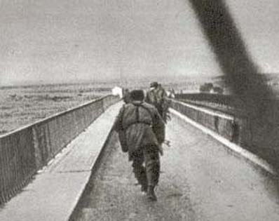 Απόπειρα κατάληψης γέφυρας διώρυγας Κορίνθου από Γερμανούς..jpg