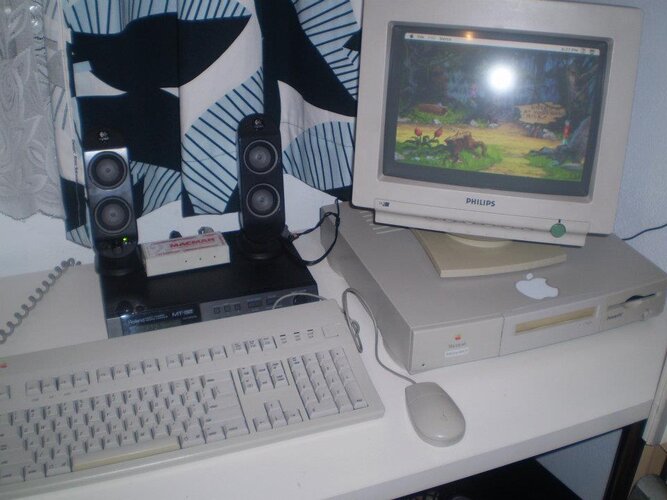 KING'S QUEST 5 ON MAC PERFORMA 6116.jpg