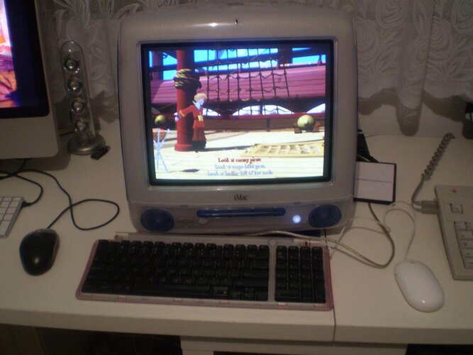 ESCAPE FROM MONKEY ISLAND ON IMAC G3.jpg