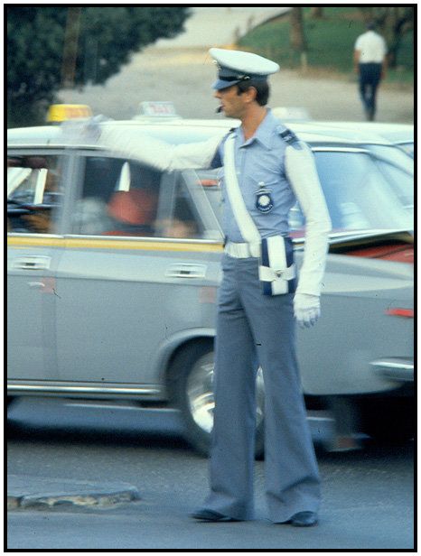 g-travel-greece-athens-city-policeman-1978.jpg