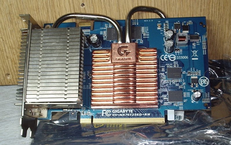 Giga 7600 GT.JPG