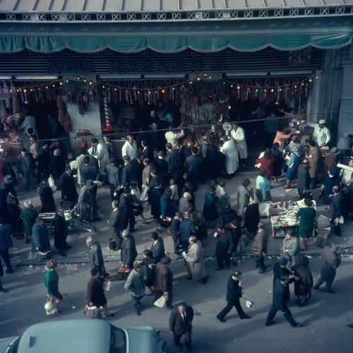 Αθήνα αγορά  οδός Αθηνάς 1970 Konrad Helbig.jpg