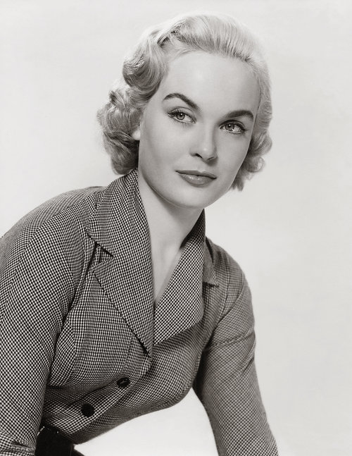 SHIRLEY EATON (1).jpg