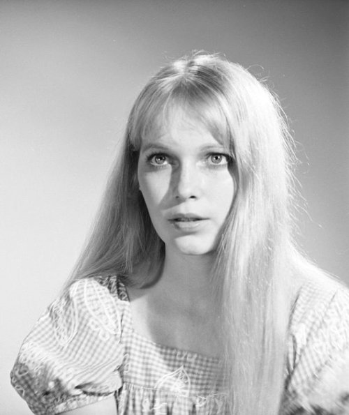 mia-farrow-1964-3.jpg