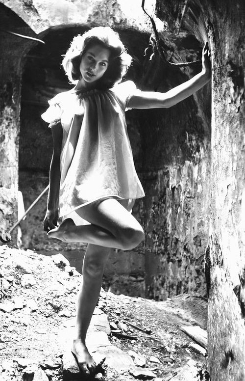 Shirley Anne Field.jpg