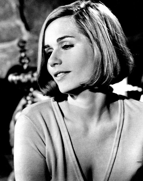 Sally_Kellerman_-_Mash.jpg