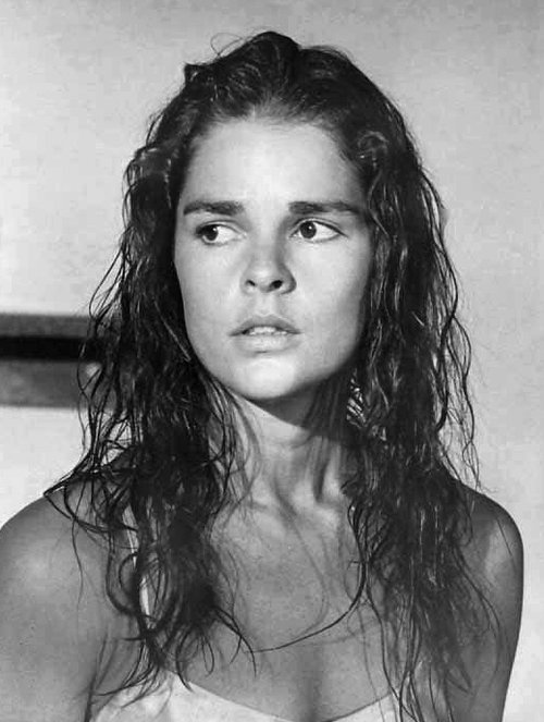 Ali_MacGraw_-_1972.jpg