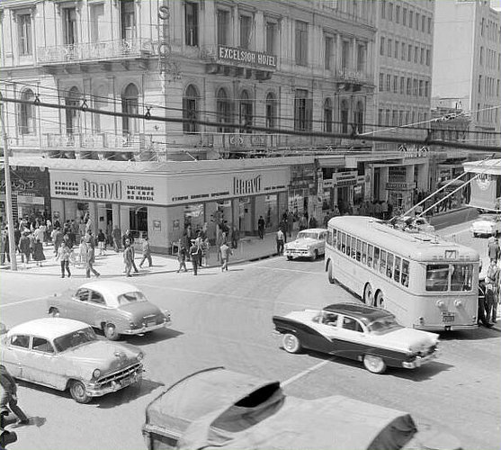 Athens,_Omonia_Square_at_60s.jpg