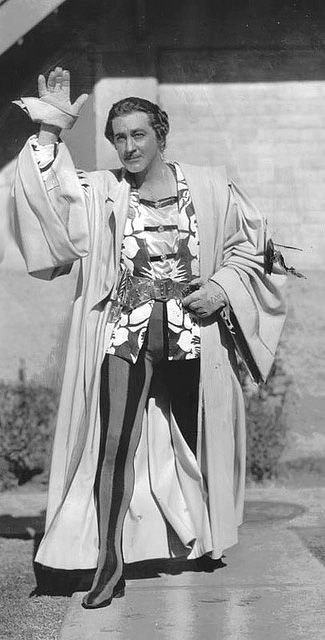 0063e1f895d33465d14aee1dbca0cb23--john-barrymore-romeo-and-juliet.jpg