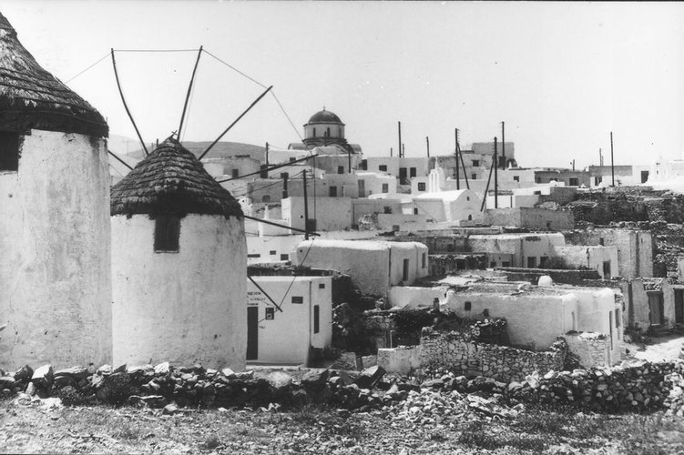 BLUE_HERITAGE_A4_PAROS_KATO-WINDMILL_MARPISSA_1960.jpg