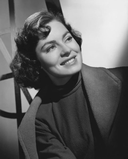 Viveca Lindfors.jpg