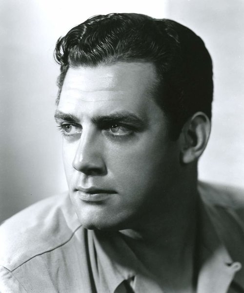 Raymond Burr (1).jpg