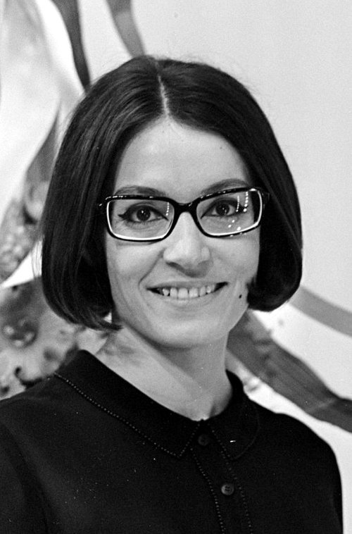 Nana_Mouskouri_1966.jpg