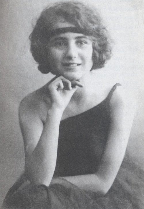 1924-Μαρίκα-Κρεβατά-14-ετών-ΟΣΑ-scaled.jpg
