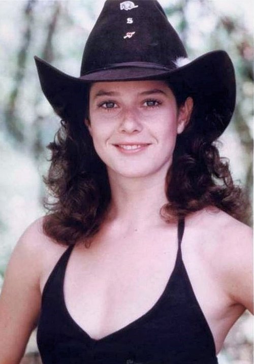 Debra Winger.jpg