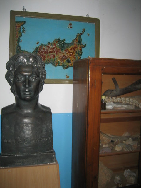 2ο-Το-Σχολείο-18-NOE-2010-001.jpg