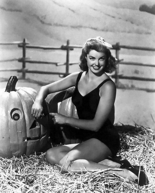 Esther Williams.jpg