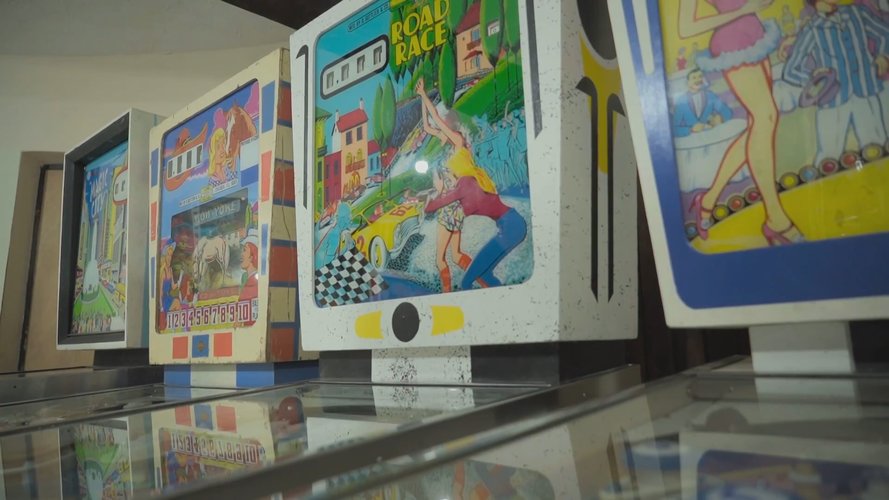 Retro Electro Workshop S01E07 Pinball Machine.mkv_snapshot_03.47.233.jpg