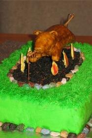 Sep-3-2010-PigRoastCake2.jpg