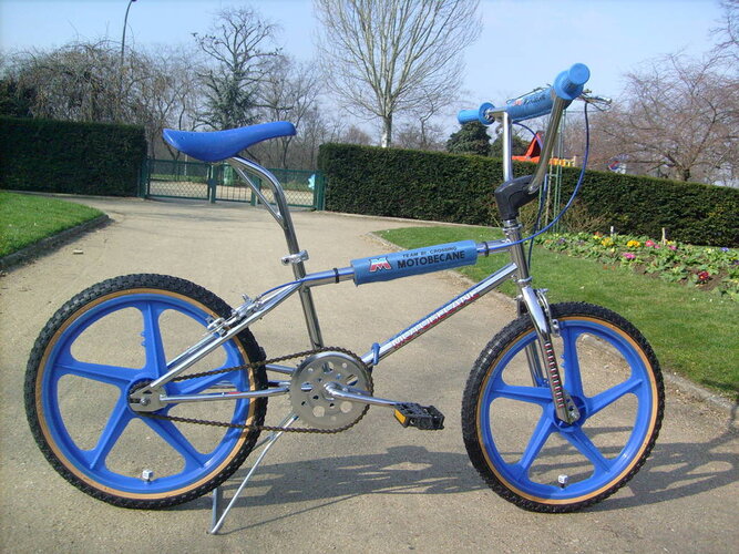 1984 Motobecane MX 200.jpg