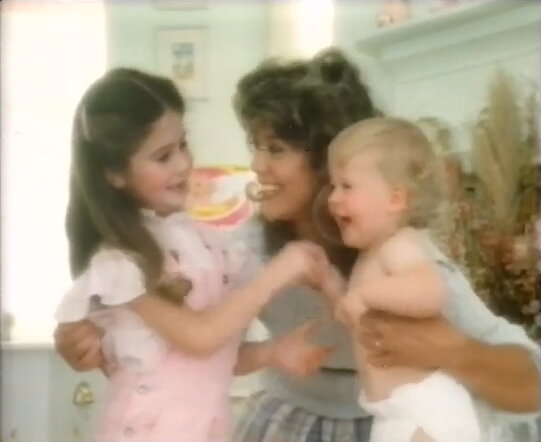 TVS Adverts Christmas Eve 1984 00-04-03.jpg TVS Adverts Christmas Eve 1984 00-04-03.jpg