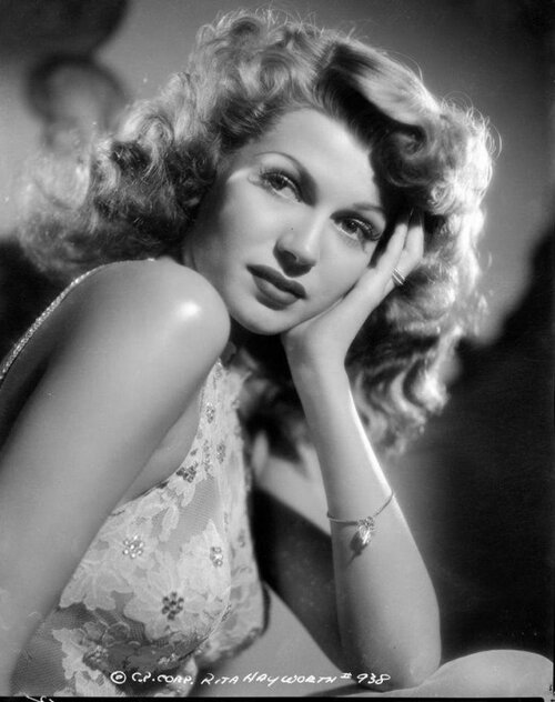 600full-rita-hayworth.jpg