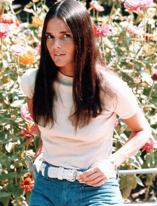 Ali MacGraw.jpg