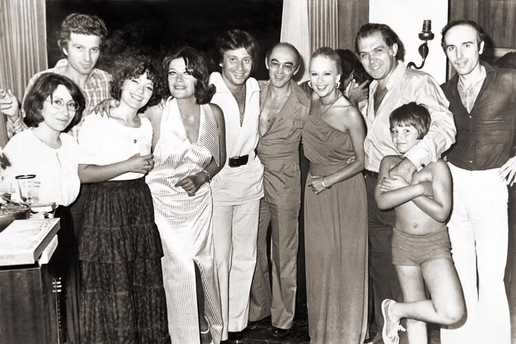 1977.jpg