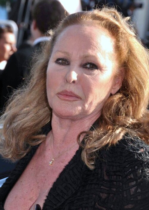 Ursula_Andress_Cannes_2010.jpg