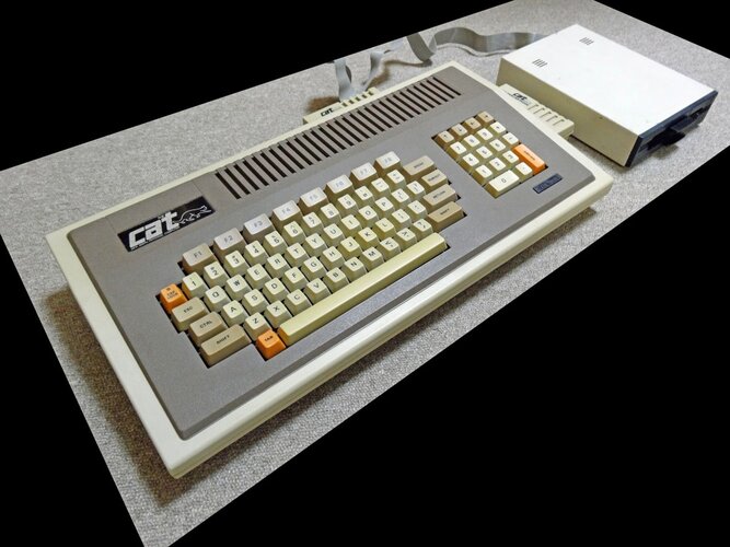 Dick-Smith-CAT-Apple-II-Clone-1024x768.jpg