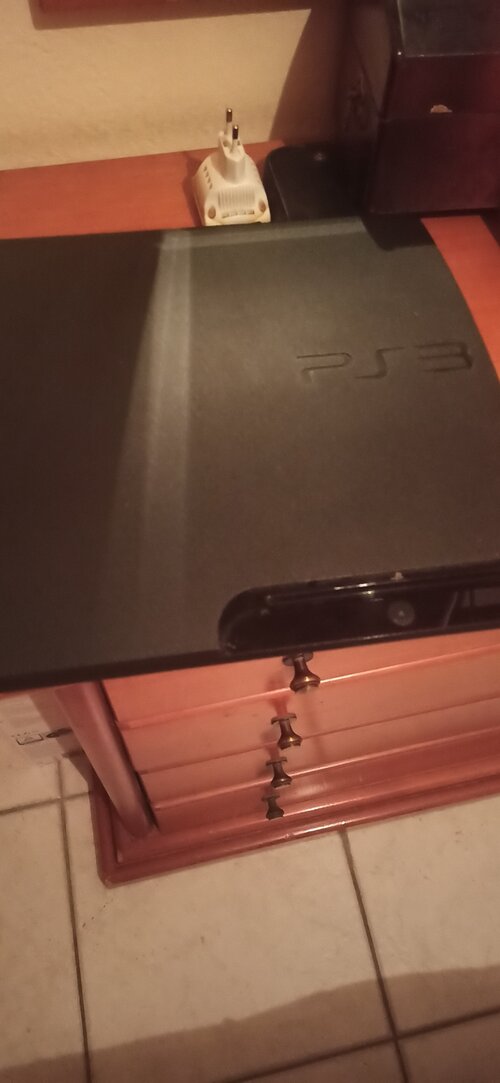 PS3 slim.jpg