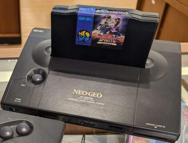 NeoGeoCloseup.jpg