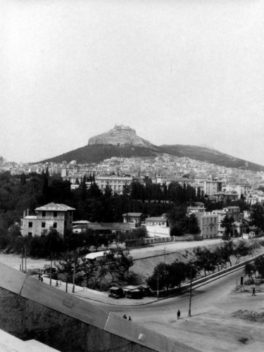 Athens 1928 Ilyssos srom Stadium.jpg