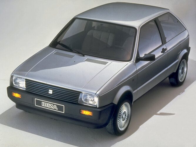 Seat Ibiza 1984.jpg