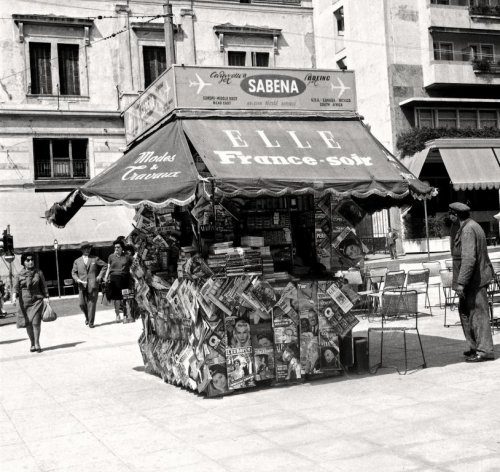 Athens Syntagma Kiosk c.1958.jpg
