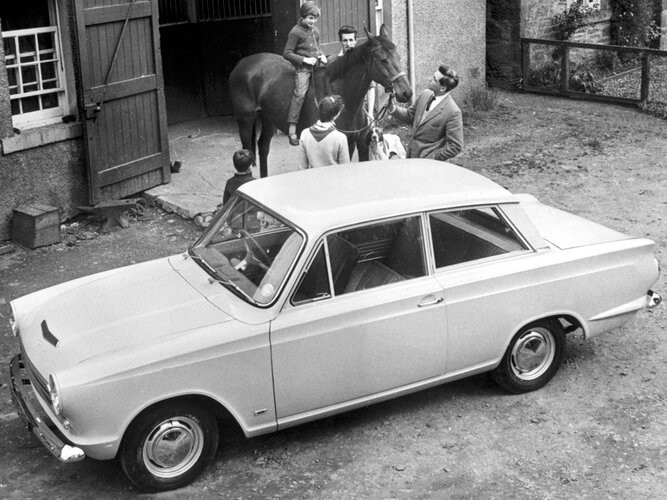 Ford Cortina MkI 2door_1962-66.jpg