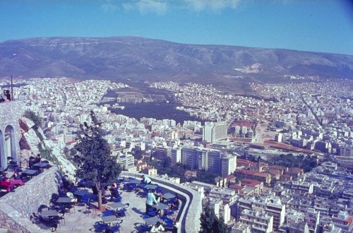 Athens from Lycabettus 1967 by Piet van Dam.jpg