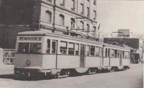 Pireus Perama Tram.jpg