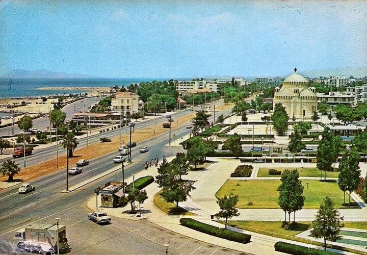 Glyfada Central Sqr. 70s.jpg