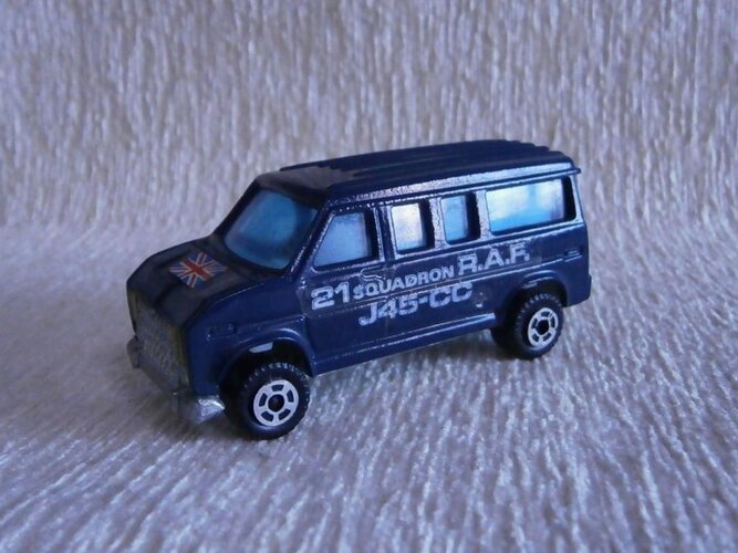 POLFI TOYS FORD.jpg