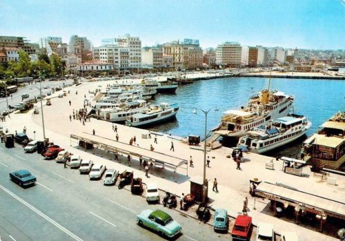 Pireus Port 60s.jpg