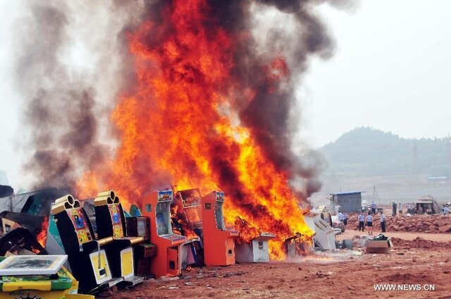 gambling_machine_fire_china_large_verge_medium_landscape.jpg