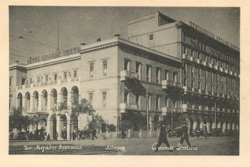 Athens Grand Bretagne Hotel Interwar.jpg