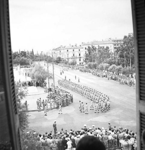 Athenes Street Scenesafter WWII-2 - Amalias.jpg